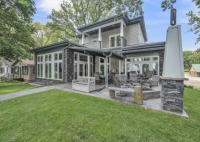 2620 Manhattan Boulevard